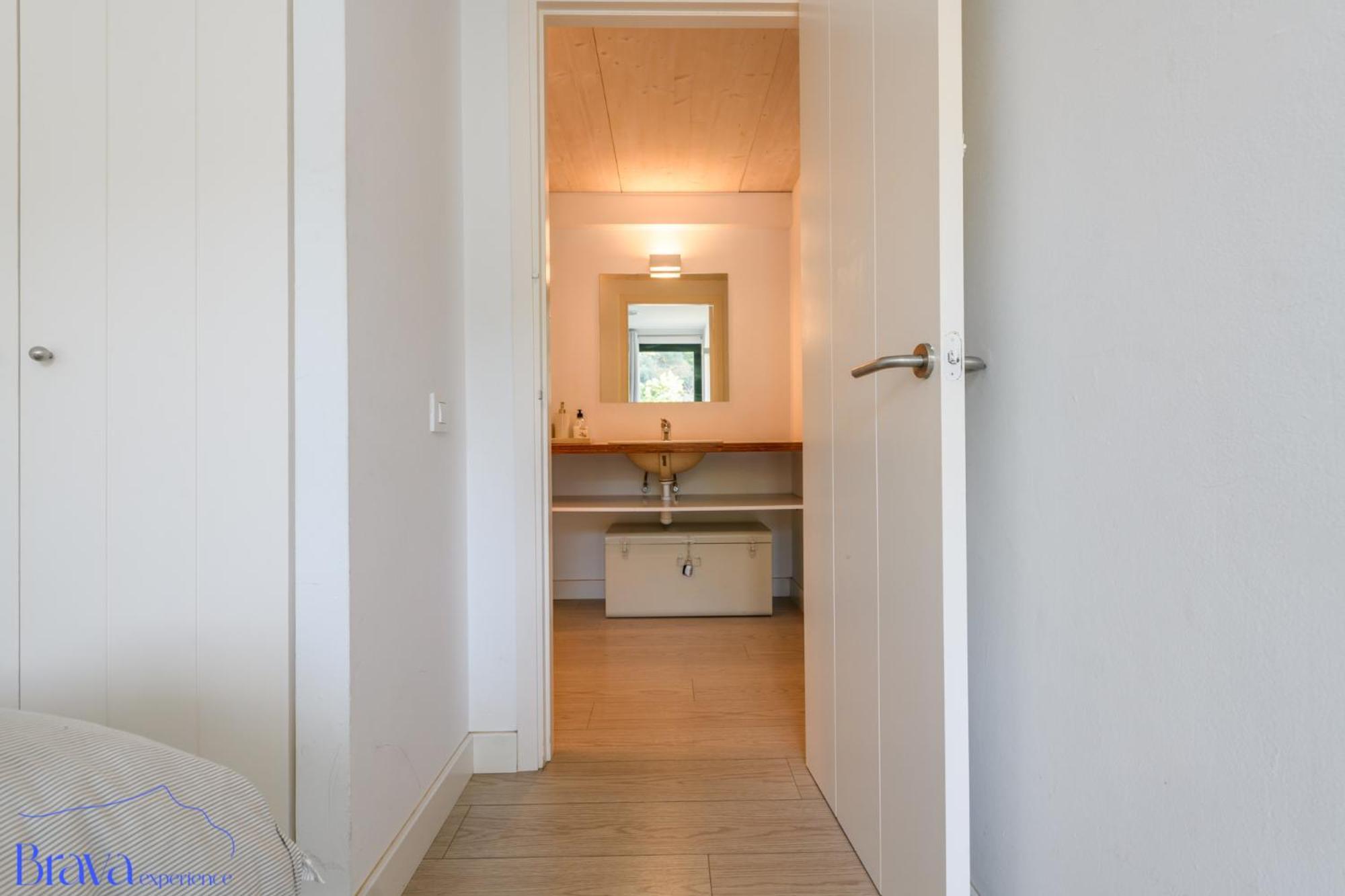 Apartment Duplex Sa Tarongeta - 5' Playa I Vistas I Terraza 20m2 I Ascensor I Equipado Cadaques